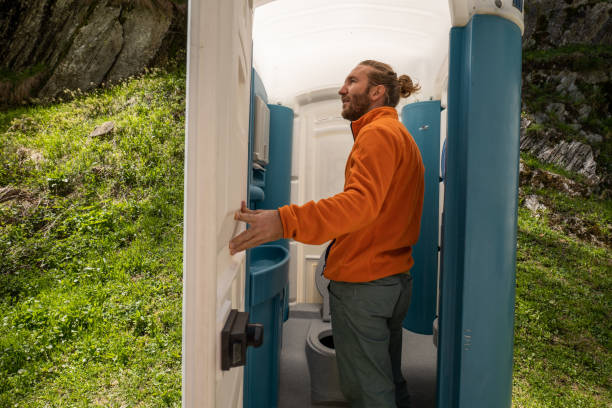 Best Porta potty delivery and setup  in West Columbia, TX